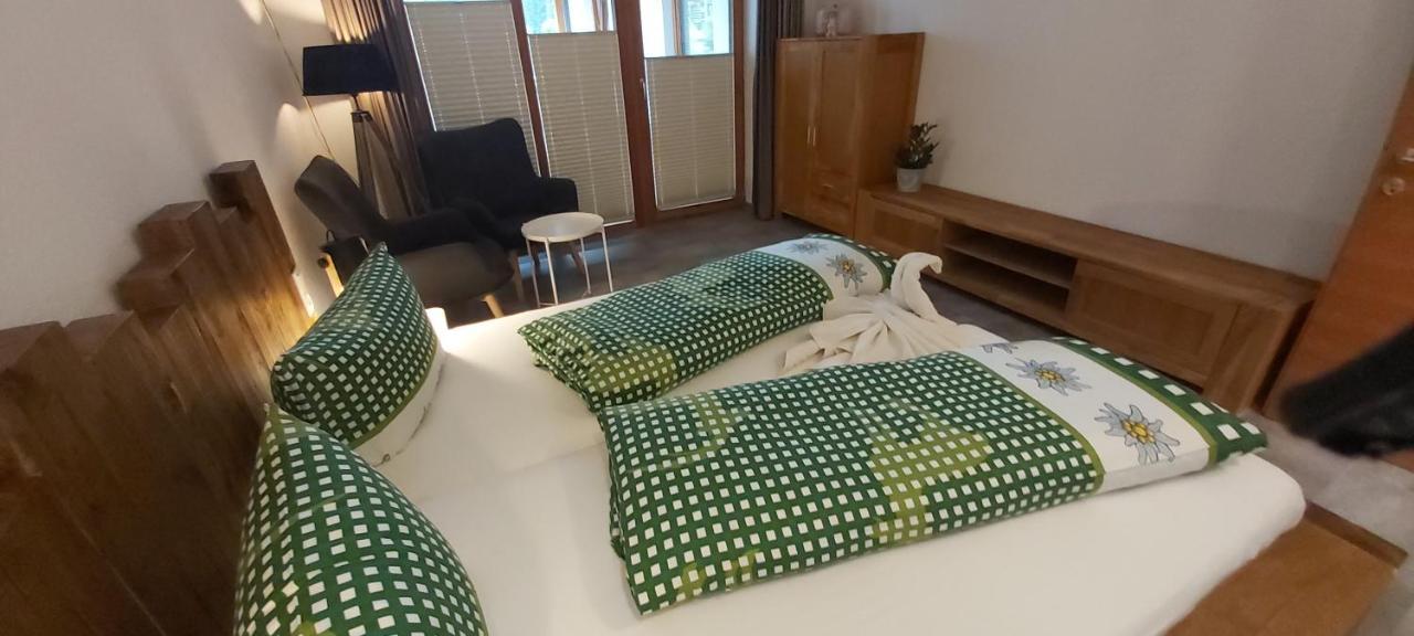 Zugspitzchalets Бибервир Екстериор снимка
